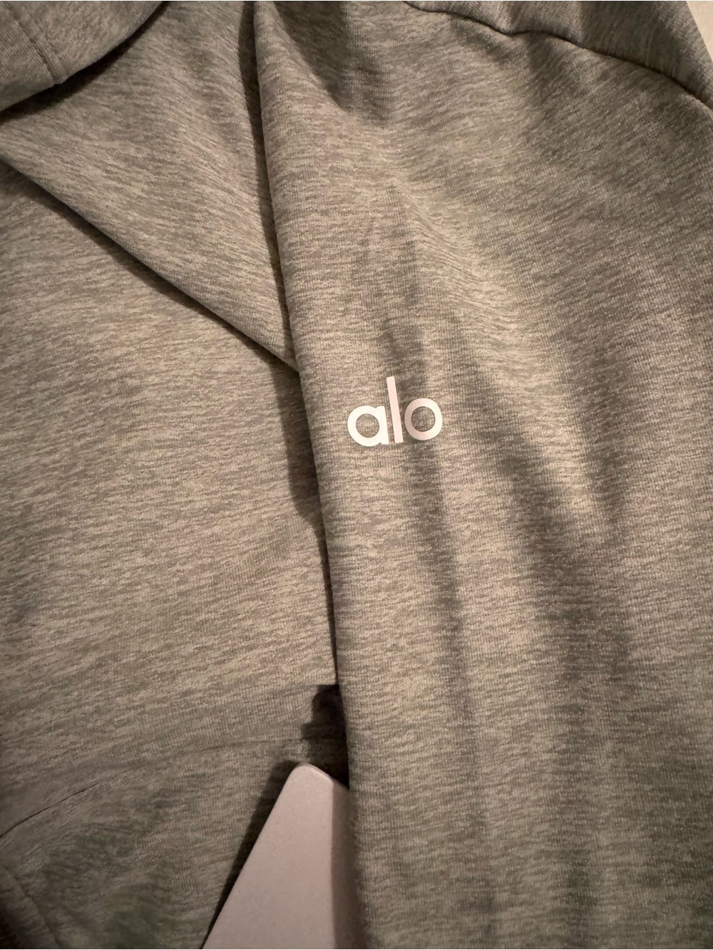 ALO - Alosoft Finesse Full Zip Fitted Hoodie - Picture 6 of 6